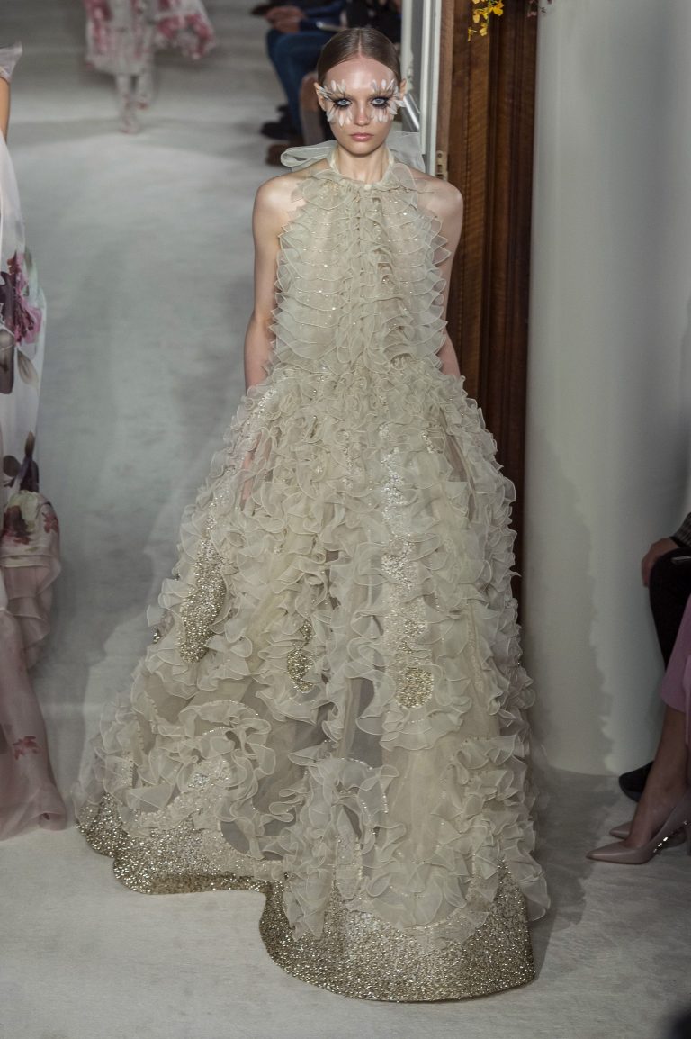 12 Best Haute Couture Wedding Dresses in 2024 - Royal Wedding