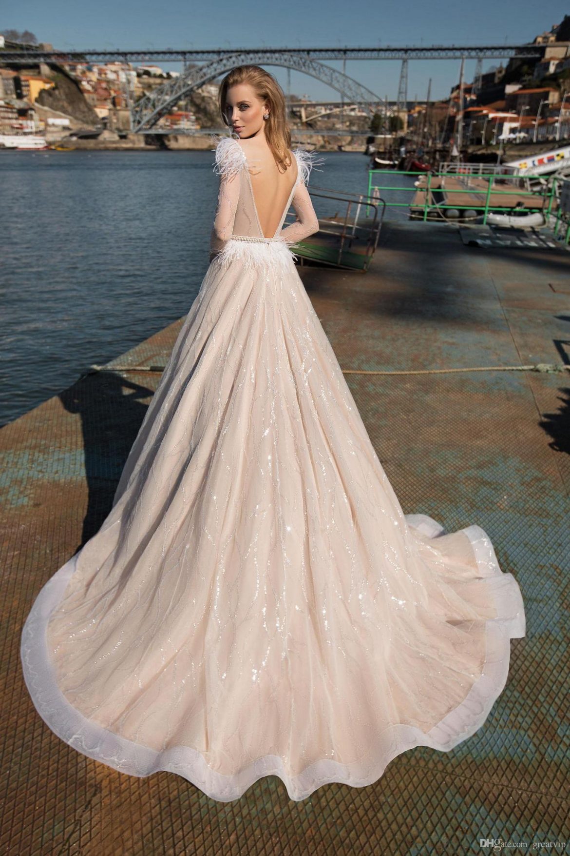 15 Best Backless Wedding Dresses in 2024 - Royal Wedding