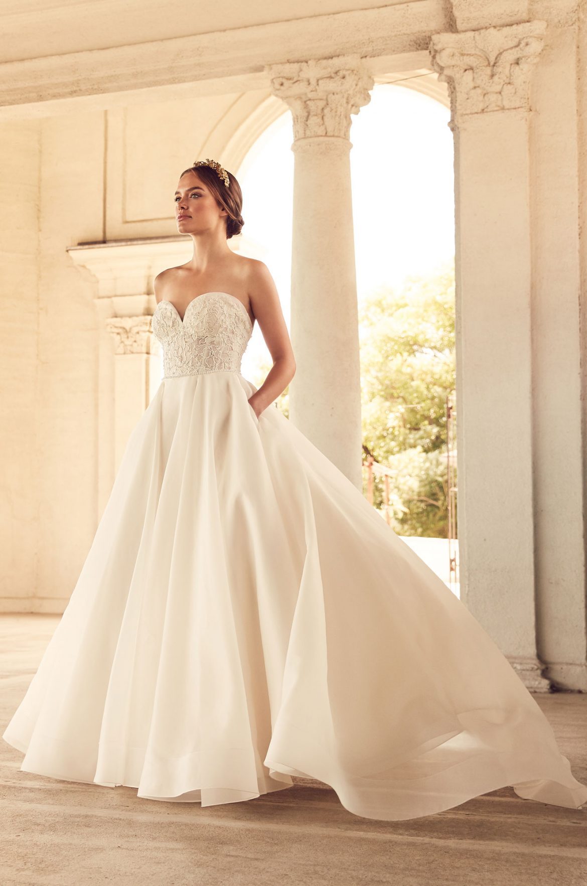 21 Best Ball Gown Wedding Dresses in 2024 Royal Wedding