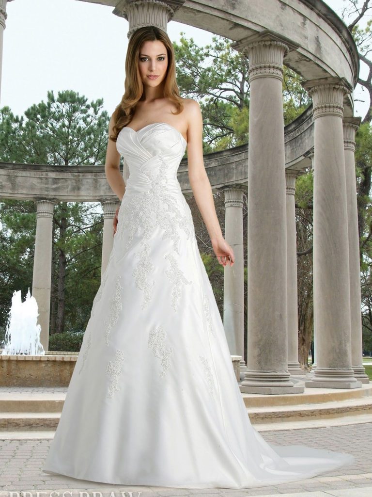 Wedding Dresses For Tall Brides Top 10 wedding dresses for tall brides ...