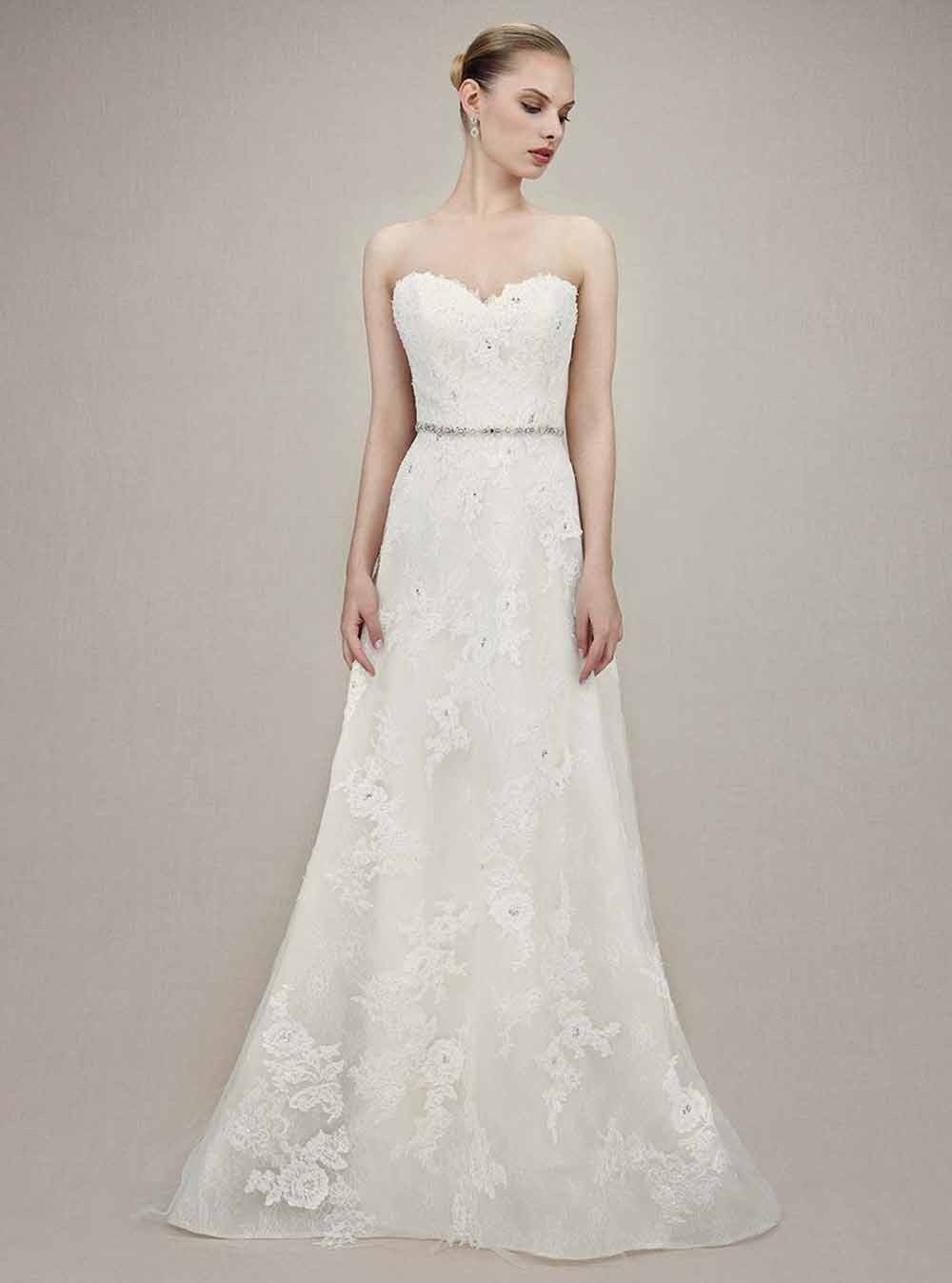 25 Best Wedding Dresses for Tall Brides in 2023 - Royal Wedding