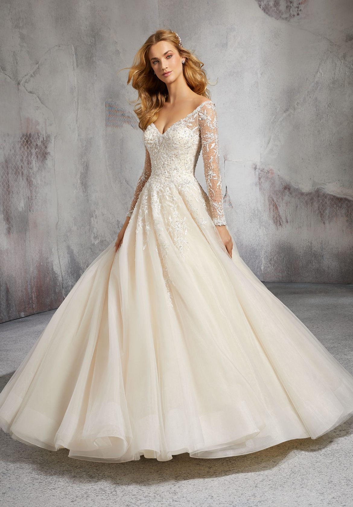 21 Best Ivory Wedding Dresses in 2024 - Royal Wedding