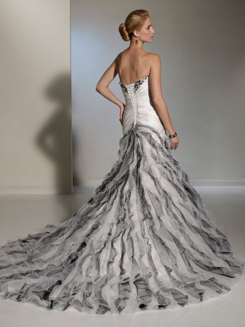15 Best Black and White Wedding Dresses in 2019 Royal