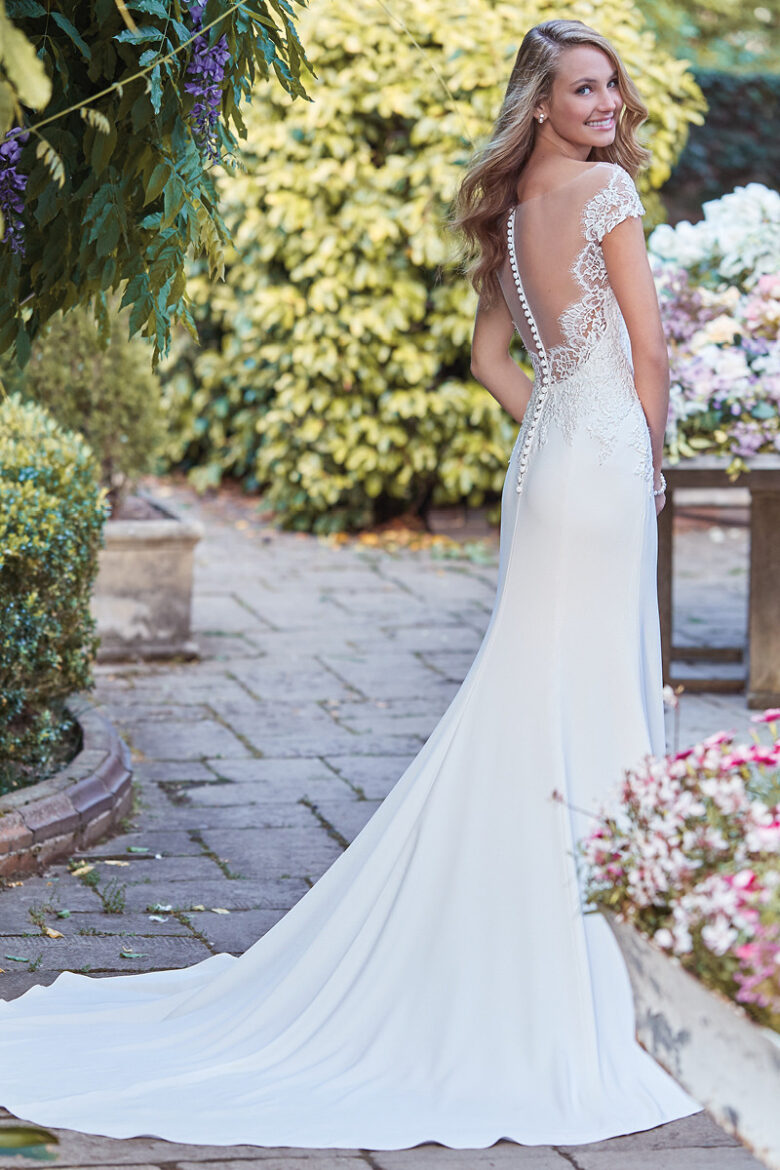 23 Best Wedding Dresses for Under $3000 - Royal Wedding