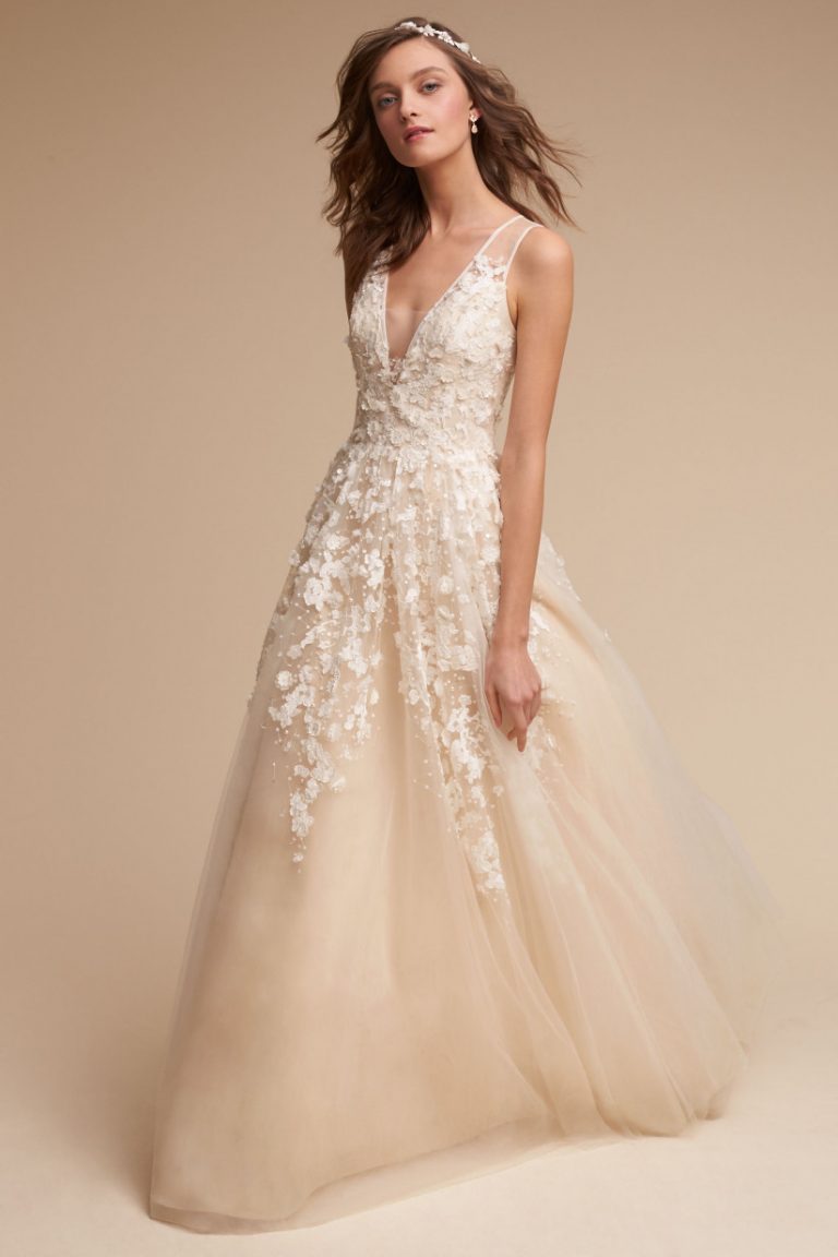 23 Best Wedding Dresses for Under $3000 - Royal Wedding