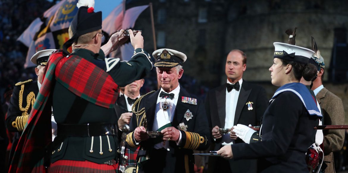 the-royal-edinburgh-tattoo-prince-charles-duke-cambridge