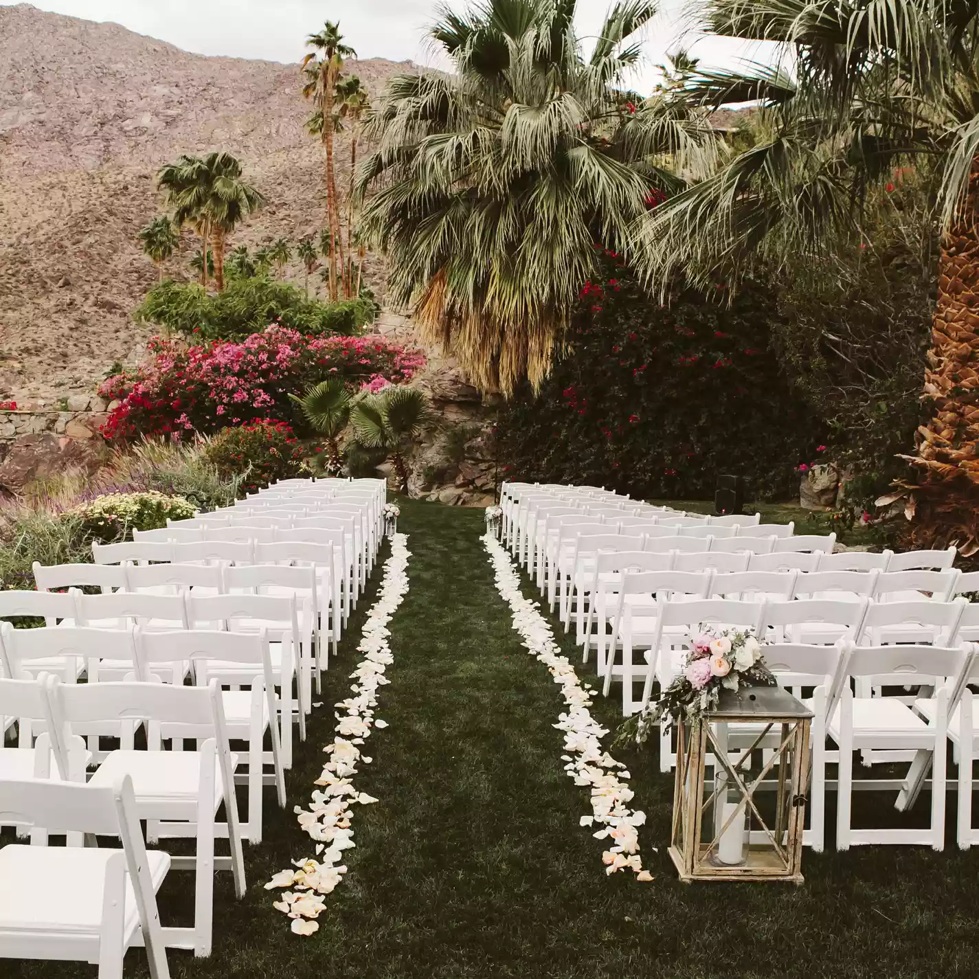How To Choose Between Two Wedding Venues - Royal Wedding