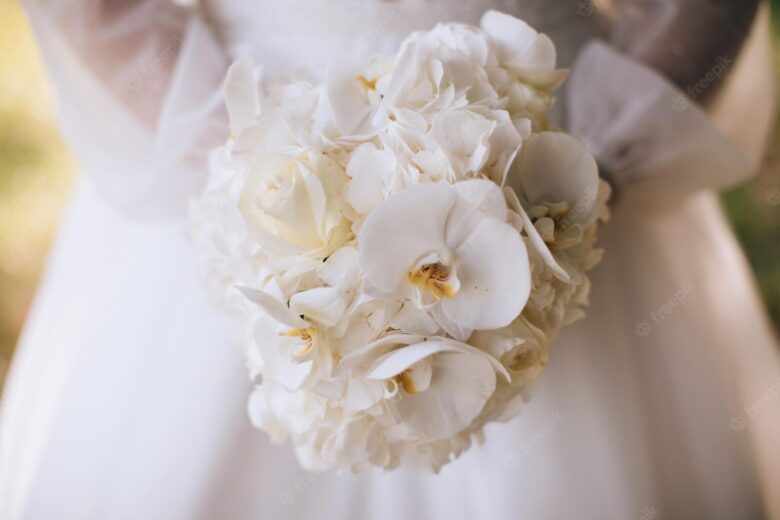 3 Most Popular Wedding Flowers Besides Roses Royal Wedding